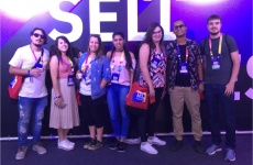 Estudantes de Publicidade participam do RD Summit em Florianópolis.